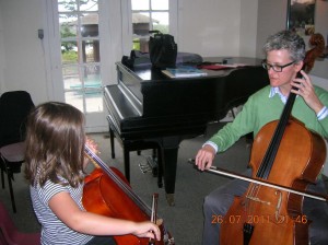 Beth Welch Snellings teaching cello